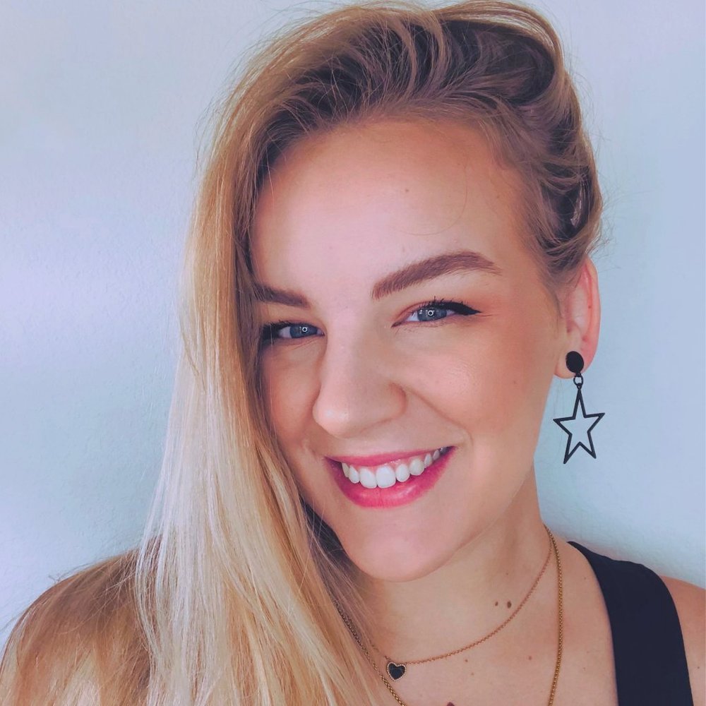 Black Star Lightweight, Long-Wear Clip-On Earrings